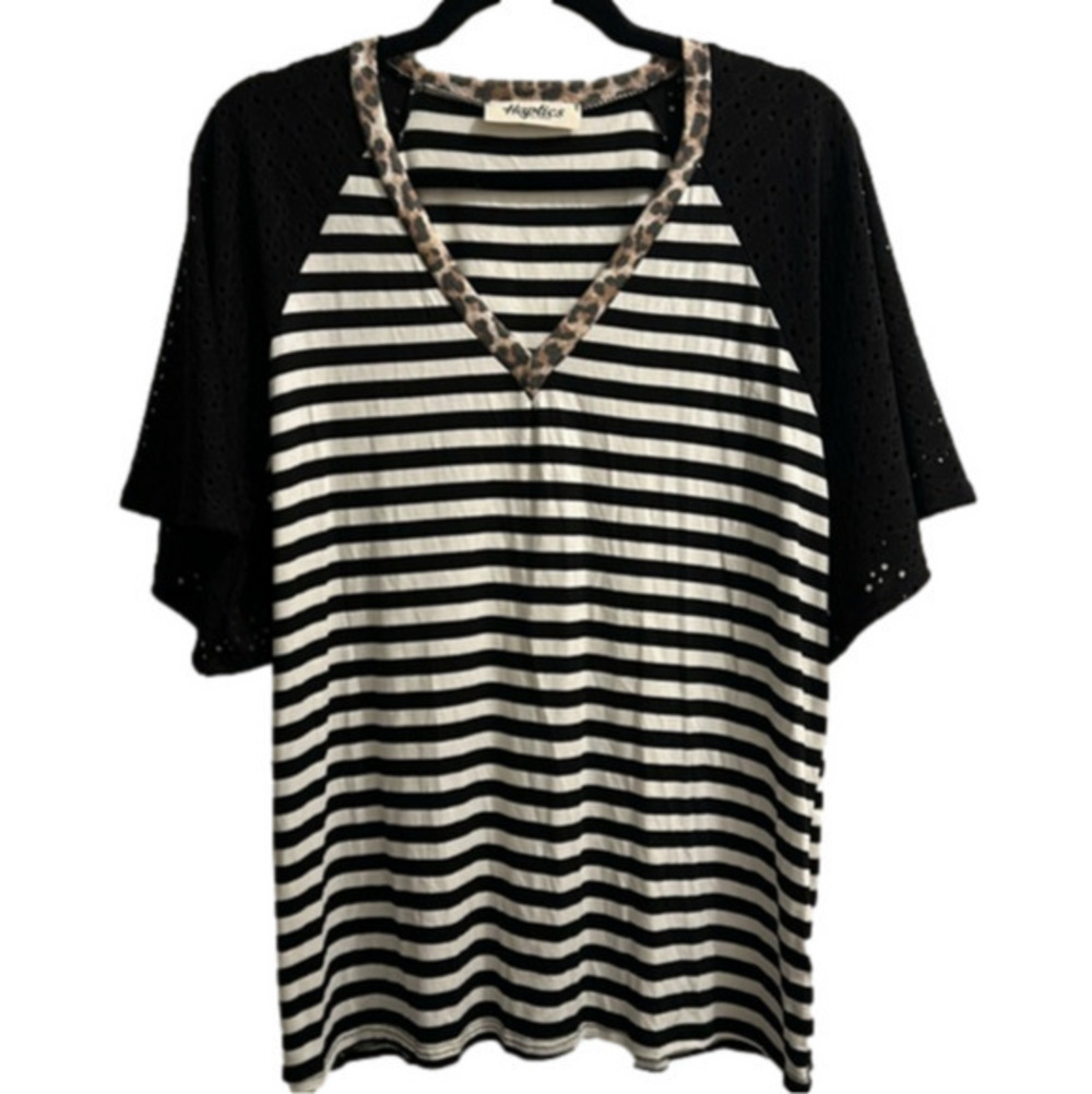 V neck animal print striped top eyelet sleeve